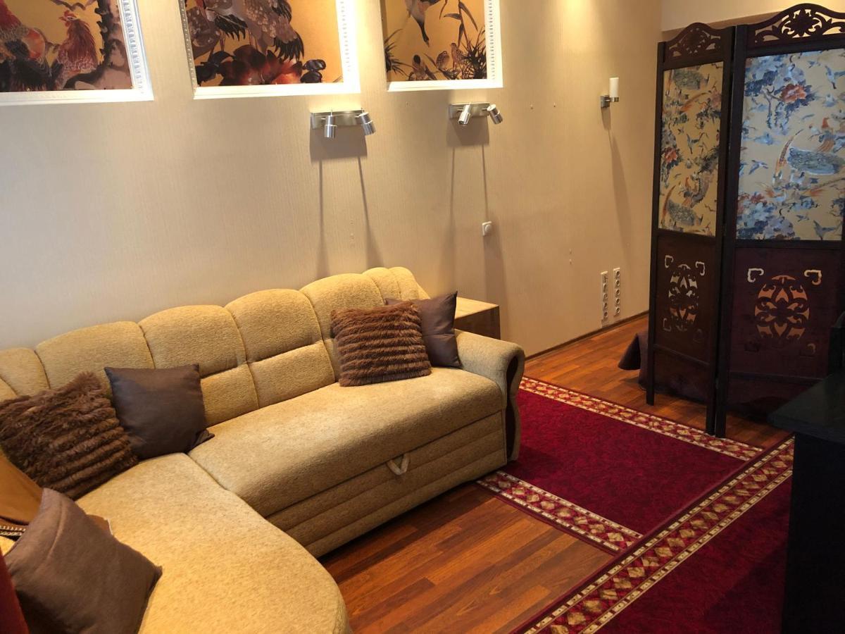 Colorful Apartment With Unique Style Riga Ngoại thất bức ảnh